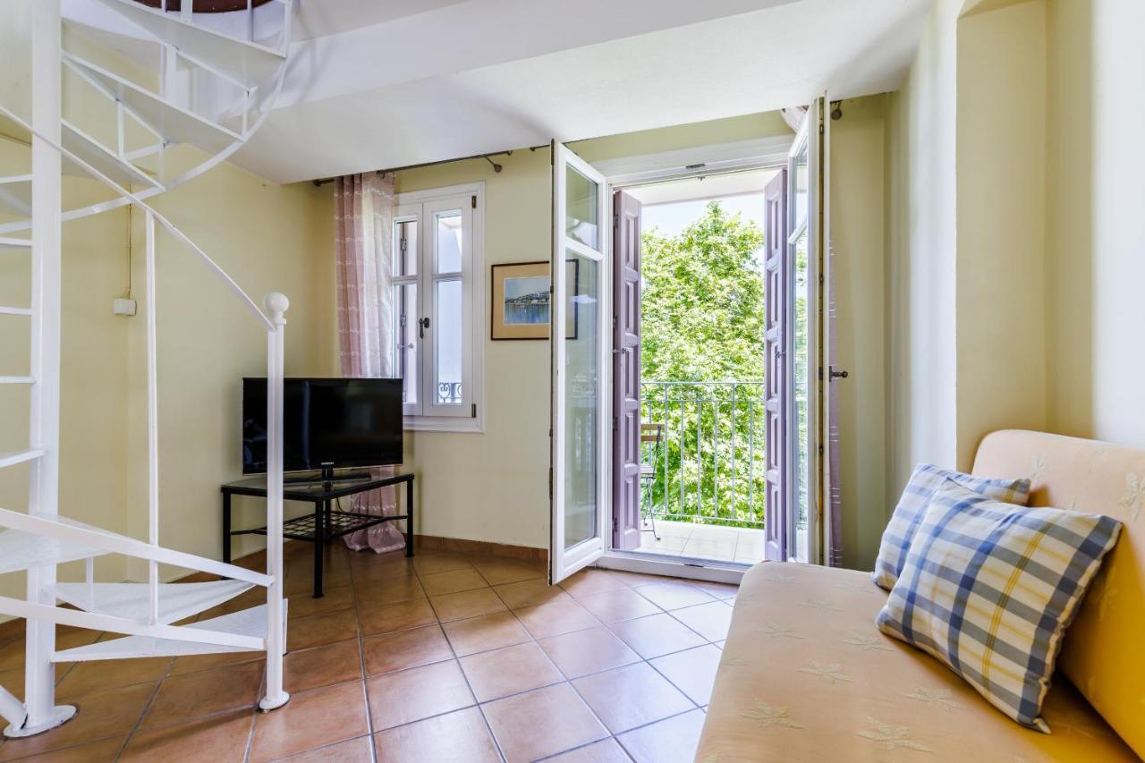 Sentefi Maisonette Skopelos Eksteriør billede