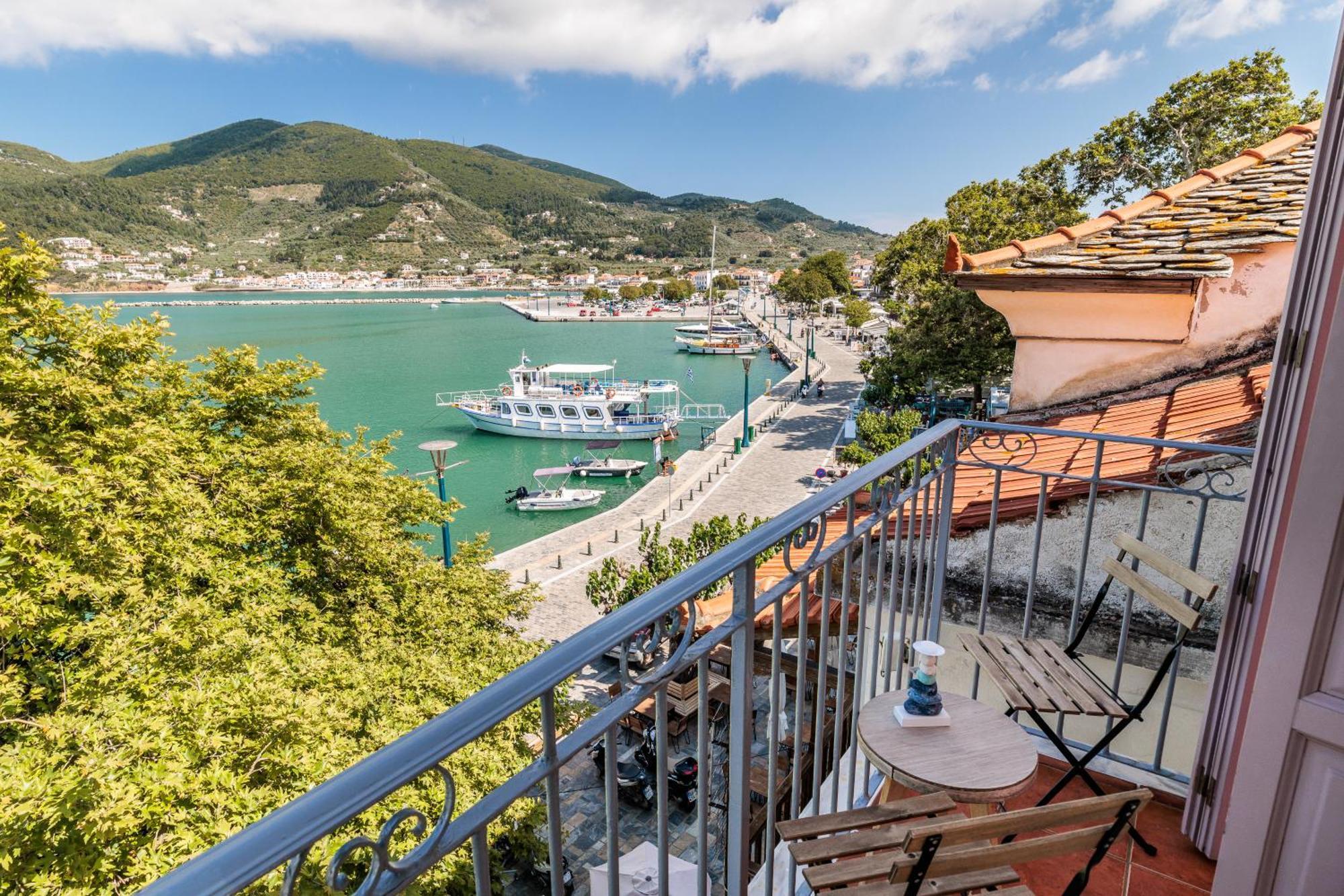 Sentefi Maisonette Skopelos Eksteriør billede
